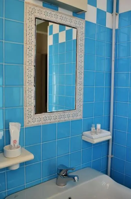 شقة Piazza Nember Attico Con Vista Mare ليدو دي يسولو